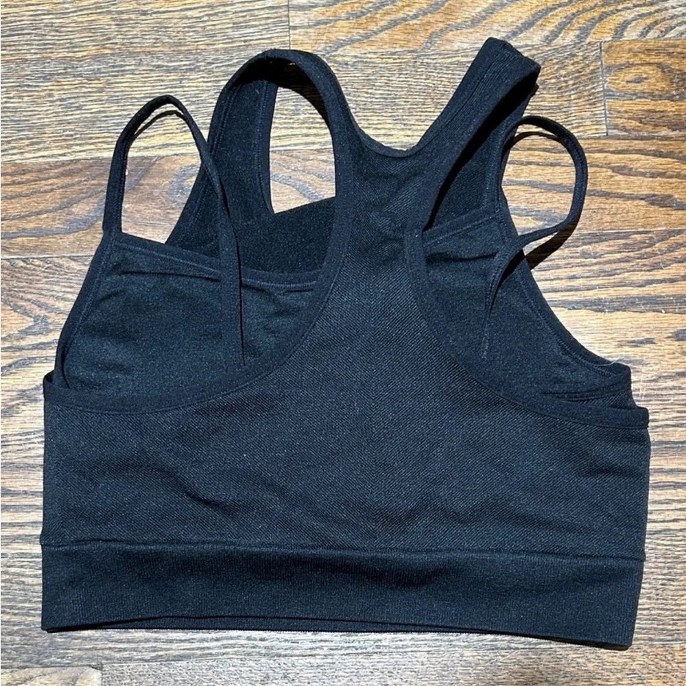 Elegant Black Women's Sports Bra - Picture 2 of 4